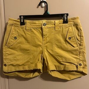 Torrid size 12 mustard yellow shorts